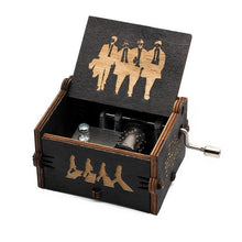 Load image into Gallery viewer, 2020 New Black Spirited Away Game Of Thrones Music Box The Legend Of Zelda Hand Cranked Wood Music Box Festival Souvenir Gift