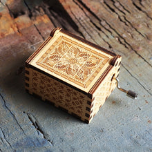 Load image into Gallery viewer, 2020 New Wooden Hand Crank Queen Music Box Game Of Thrones Dragon Ball TO MY Goigeous Wife Theme Music Box Christmas Gift