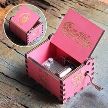 Load image into Gallery viewer, 2020 New Wooden Hand Crank Queen Music Box Game Of Thrones Dragon Ball TO MY Goigeous Wife Theme Music Box Christmas Gift
