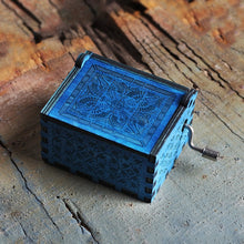 Load image into Gallery viewer, 2020 New Wooden Hand Crank Queen Music Box Game Of Thrones Dragon Ball TO MY Goigeous Wife Theme Music Box Christmas Gift
