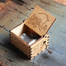 Load image into Gallery viewer, 2020 New Wooden Hand Crank Queen Music Box Game Of Thrones Dragon Ball TO MY Goigeous Wife Theme Music Box Christmas Gift
