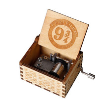Load image into Gallery viewer, 2020 New Black Spirited Away Game Of Thrones Music Box The Legend Of Zelda Hand Cranked Wood Music Box Festival Souvenir Gift
